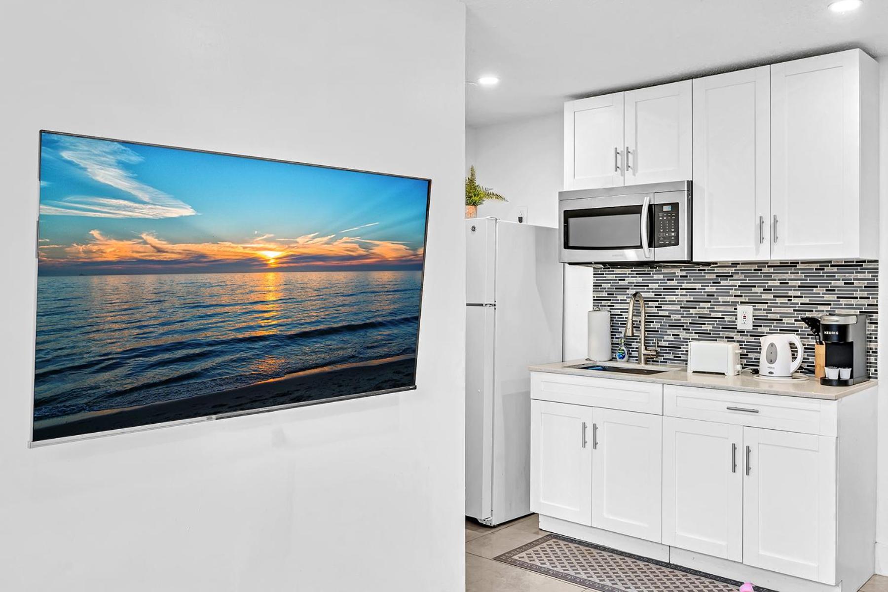 New Boutique 1 Bdrm Close To Beach & Casino #211 Голливуд Экстерьер фото